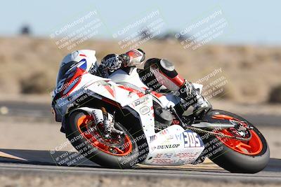 media/Dec-07-2025-CVMA (Sun) [[3e7d2de5dc]]/Race 11-Formula 2-CVMA Hooligans-American Thunder/